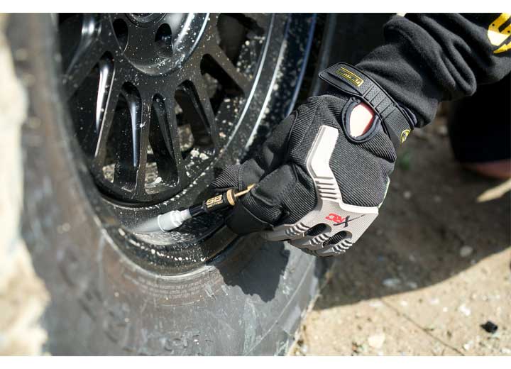 Smittybilt 10.6 CFM Dual Head Portable Compressor with Bag Smittybilt