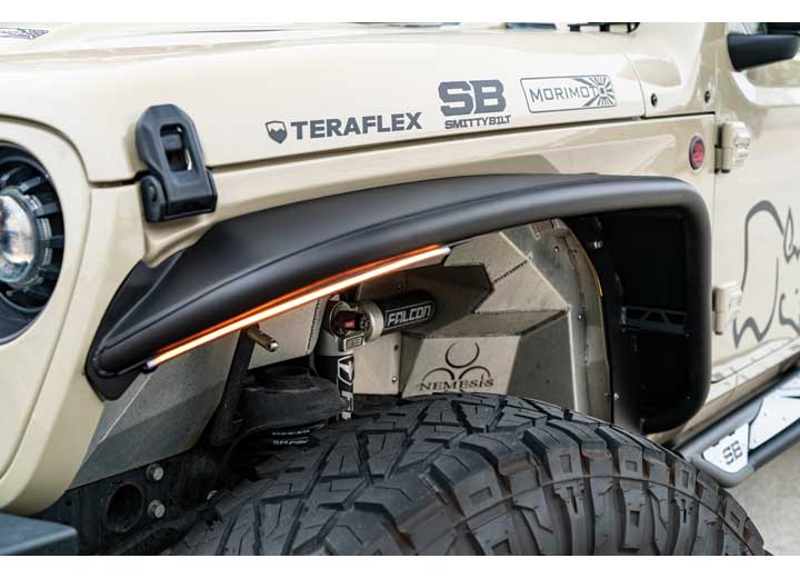 18-C WRANGLER/GLADIATOR FRONT FENDER KIT