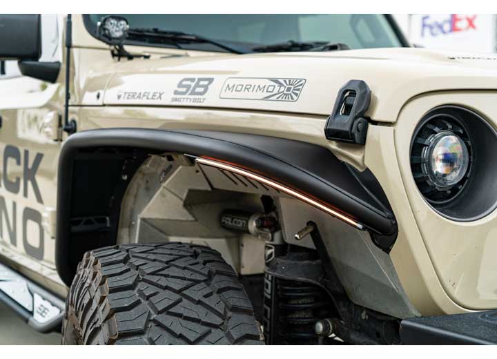 18-C WRANGLER/GLADIATOR FRONT FENDER KIT