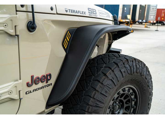 18-C WRANGLER/GLADIATOR FRONT FENDER KIT