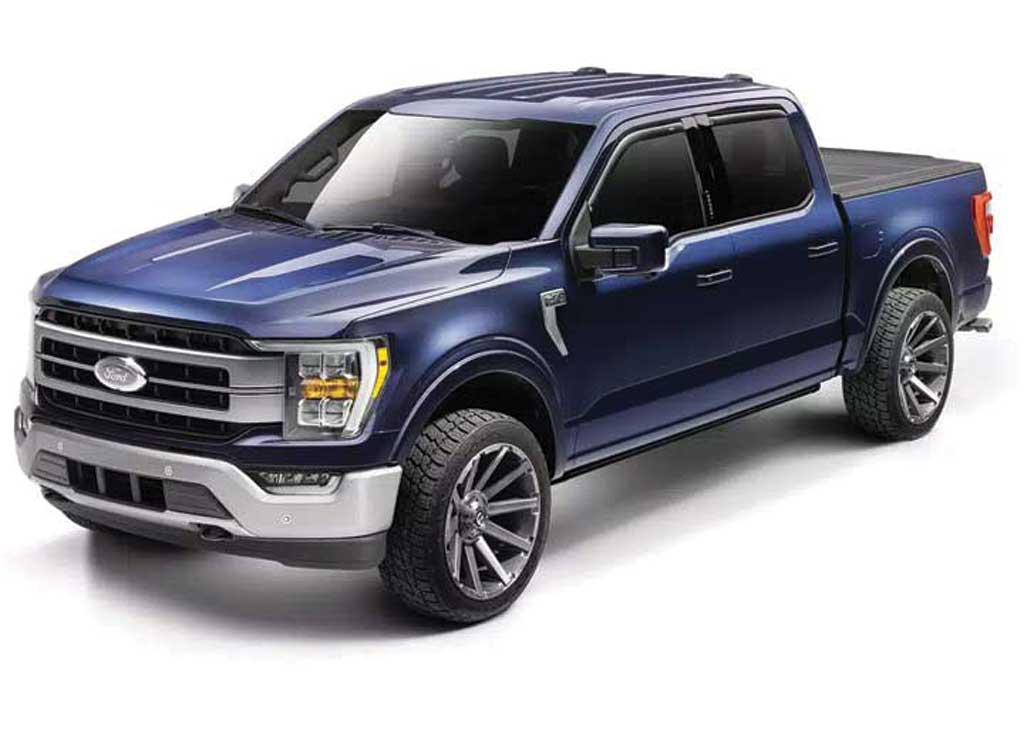 Amp Research - 22 - C F250/F350/2022 F450 ONLY SYNC 4 SUPERCREW POWERSTEP VISION BLACK