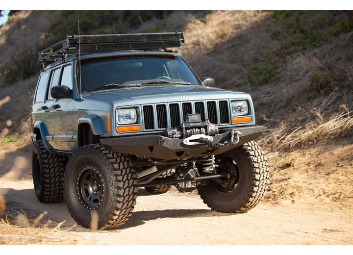 Smittybilt - 84 - 01 CHEROKEE XJ 2/4 DR XRC ROCK CRAWLER WINCH FRONT BUMPER W/D - RING MOUNTS; BLACK TEXTURED