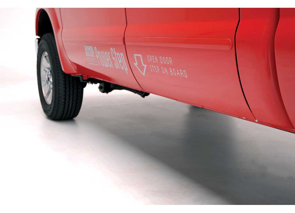 Amp Research - 99 - 07 F250/F350/00 - 05 EXCURSION POWERSTEP W/LIGHT