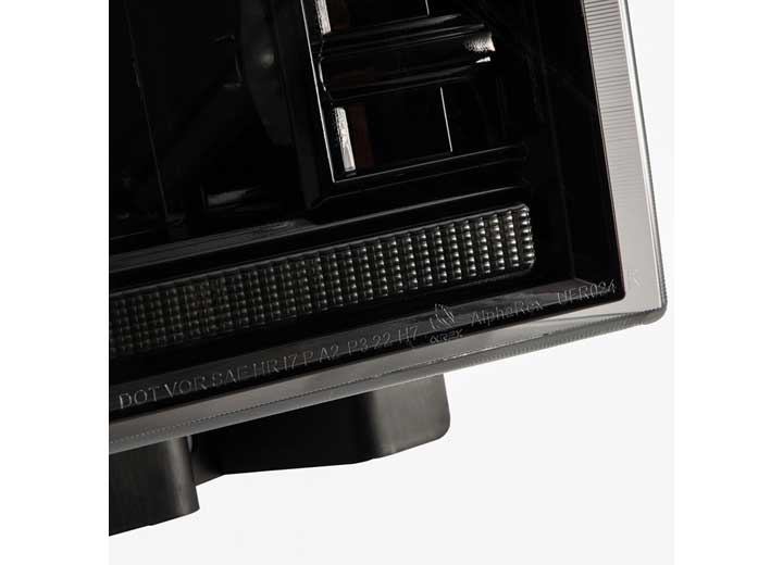 AlphaRex USA LUXX-Series LED Projector Headlights - Alpha-Black for 2005-2007 Ford Super Duty/Excursion with Sequential Turn Signals & DRL