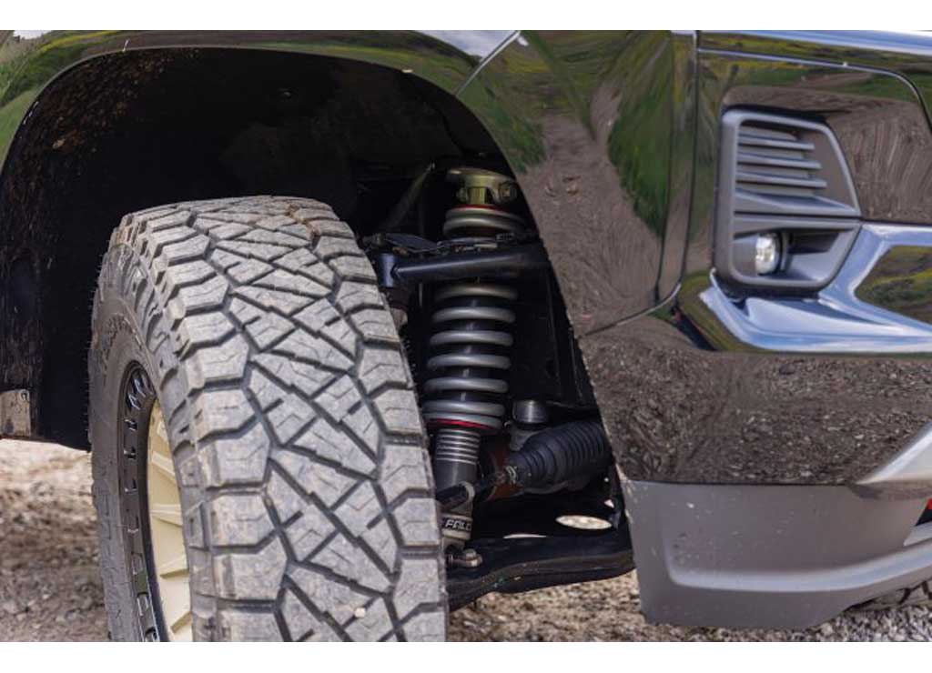 2023-2024 CHEV RWD, 4WD 3IN SST2.1 LIFT KIT PREMIUM FALCON SHOCKS ReadyLift Suspension