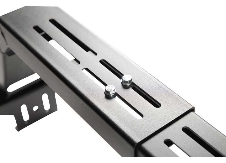 DEFENDER LOW PROFILE BED RACK