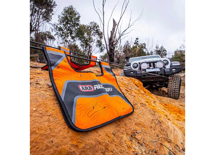 ARB Usa/Old Man Emu - ARB PREMIUM RECOVERY KIT;HEAVY - DUTY PVC RECOVERY BAG, 17,600LBS SNATCH STRAP