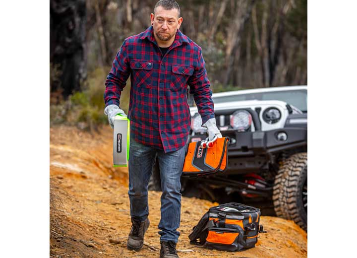 ARB Usa/Old Man Emu - ARB PREMIUM RECOVERY KIT;HEAVY - DUTY PVC RECOVERY BAG, 17,600LBS SNATCH STRAP
