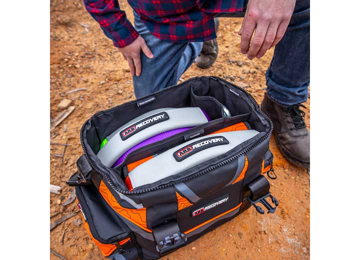 ARB Usa/Old Man Emu - ARB PREMIUM RECOVERY KIT;HEAVY - DUTY PVC RECOVERY BAG, 17,600LBS SNATCH STRAP
