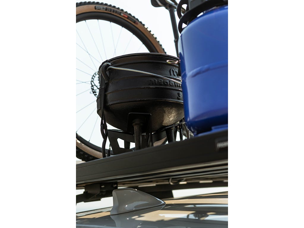 Potjie Pot/Dutch Oven AND Carrier
