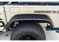 20-C GLADIATOR REAR FENDER KIT