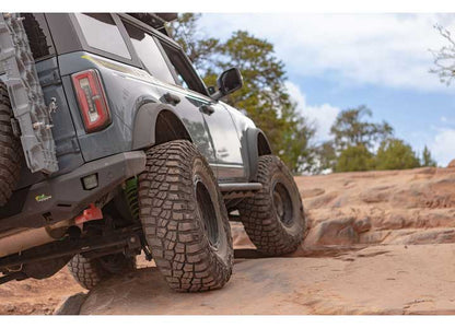 21-C BRONCO RAID RUNNING BOARDS Ironman 4x4