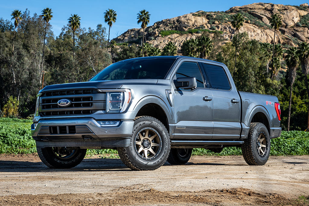 ICON 91825 21-24 F150 4WD 3" Lift 2.5 VS RR Coilover Kit - view 2