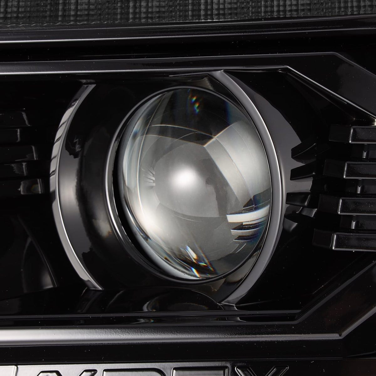 AlphaRex 880750 Luxx-Series Projector Headlights - view 3