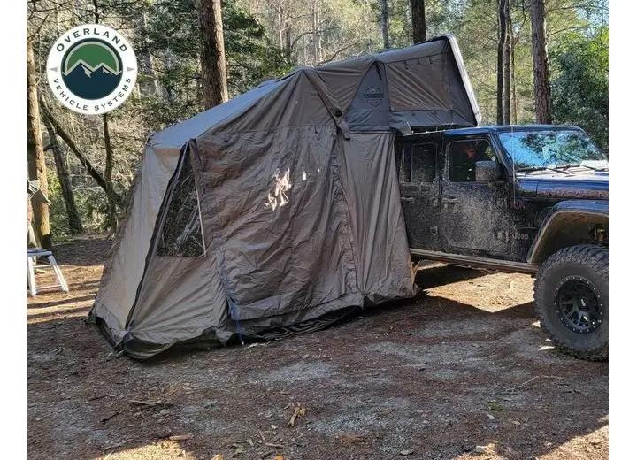 BUSHVELD 4-PERSON ROOFTOP TENT WITH ANNEX FOR ULTIMATE CAMPING COMFORT