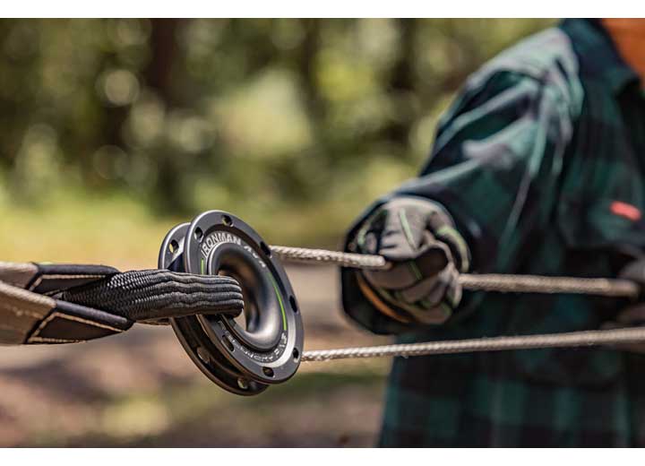 Heavy-Duty Soft Shackle 30800 lbs Capacity Ironman 4x4