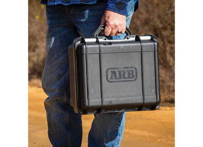 PORTABLE 12V SINGLE MOTOR AIR COMPRESOR WITH CARRYING CASE AND ACCESSORIES ARB Usa/Old Man Emu