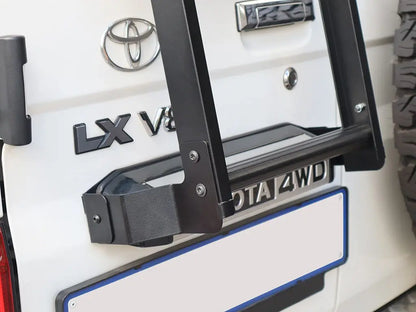 Toyota Land Cruiser 76 Ladder Front Runner