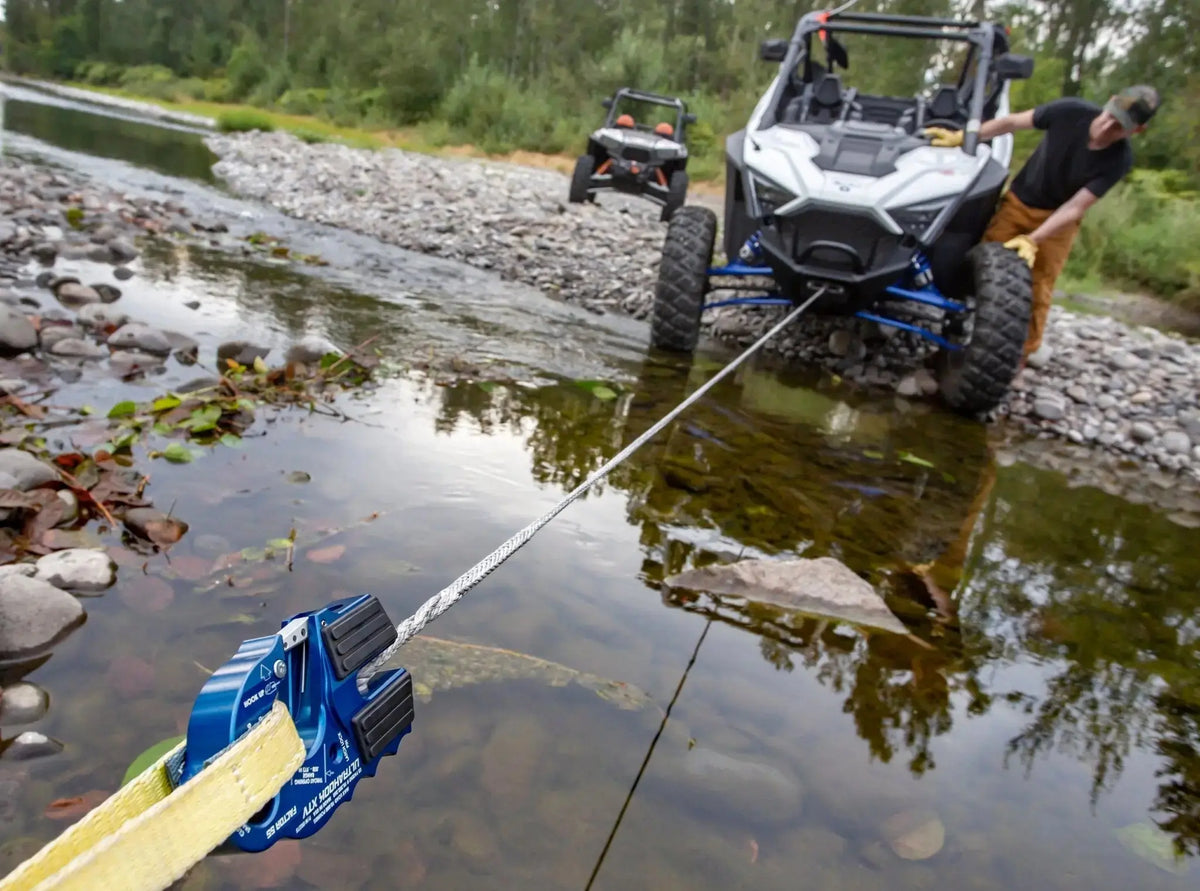 Factor 55 - ULTRAHOOK XTV WINCH HOOK WITH SHACKLE MOUNT - BLUE