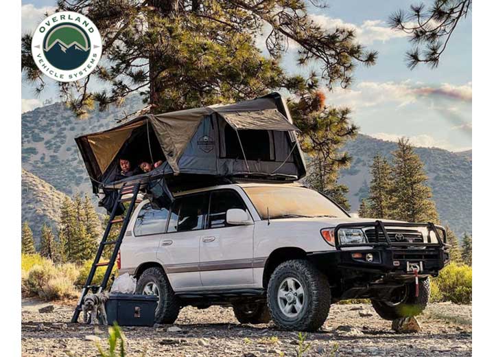 BUSHVELD HARD SHELL ROOFTOP TENT FOR 4 ADVENTURERS