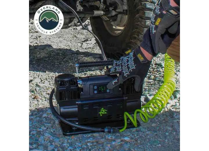 Overland Vehicle Systems / Up Down Air - EGOI 7.0 CFM DIGITAL CONTROL PANEL PORTABLE AIR COMPRESSOR - SINGLE MOTOR