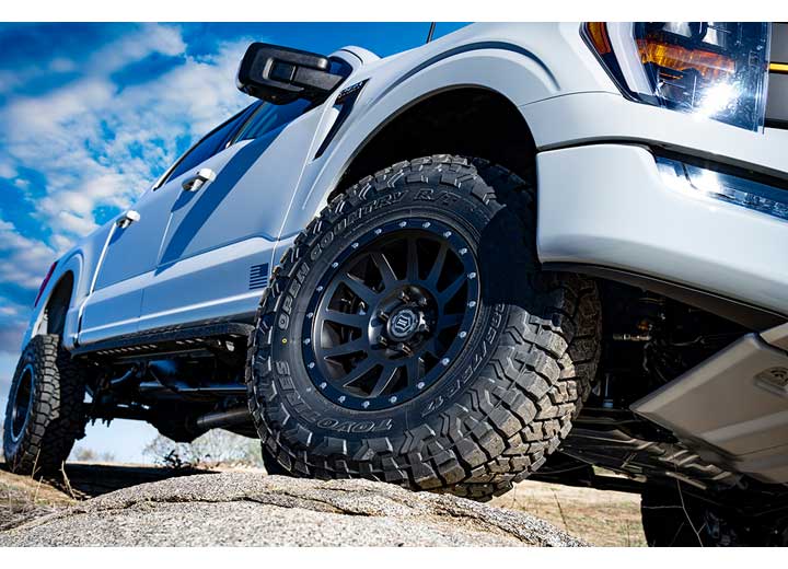 Ford F150 Tremor 4WD 2.5-3 Inch Stage 4 Suspension Kit with Billet Upper Control Arms