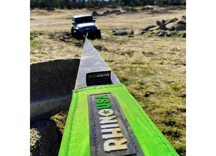 Heavy-Duty 30ft Green Recovery Tow Strap for Towing and Recovery